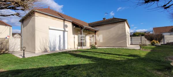 Saint-André-les-Vergers (10120) Maison de Maître-Artisan Tailleur de Pierre à Saint-André-les-Vergers