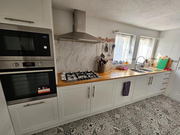 Maison 175 m² Saint Yorre proche des commodités avec vie de plain pied