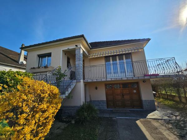 Maison 175 m² Saint Yorre proche des commodités avec vie de plain pied