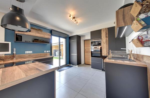 Maison individuelle 7 pièces - superbes prestations !