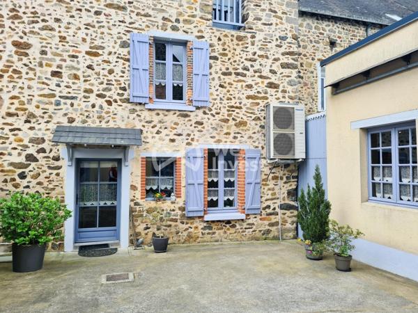 maison de bourg en pierres