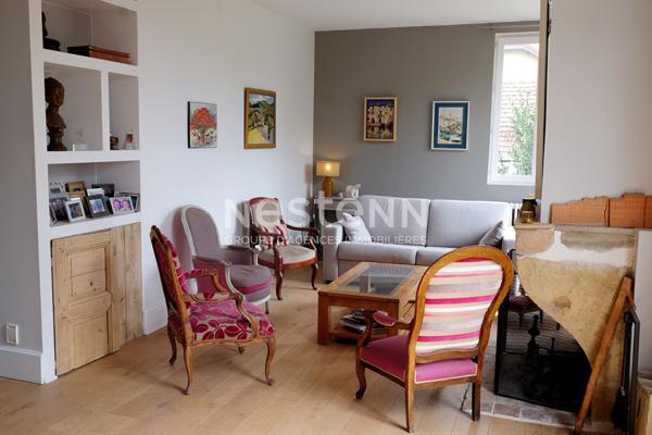 Maison bourgeoise à vendre à Écully - 7 pièces, piscine et garage