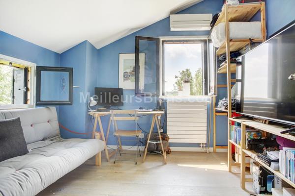 Charmante maison de ville rénovée au coeur de Brancas