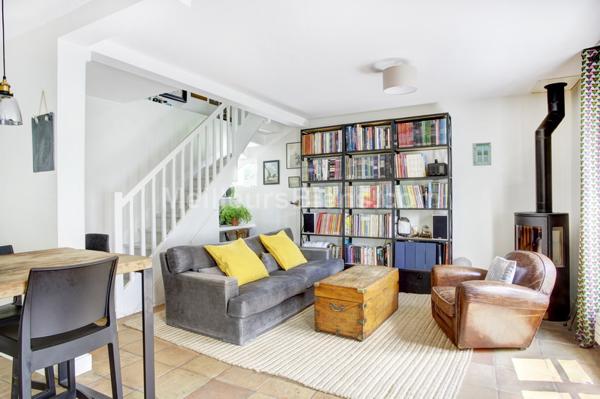 Charmante maison de ville rénovée au coeur de Brancas