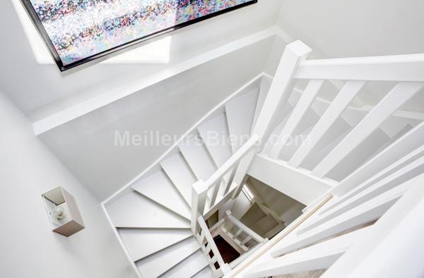 Charmante maison de ville rénovée au coeur de Brancas