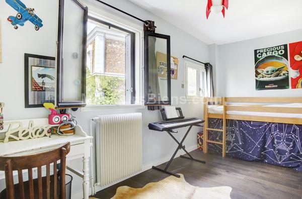 Charmante maison de ville rénovée au coeur de Brancas