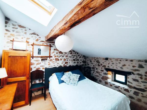 Magnifique maison rénovée par architecte à découvrir dans un hameau de la commune de Domaize.