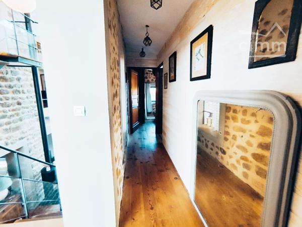 Magnifique maison rénovée par architecte à découvrir dans un hameau de la commune de Domaize.