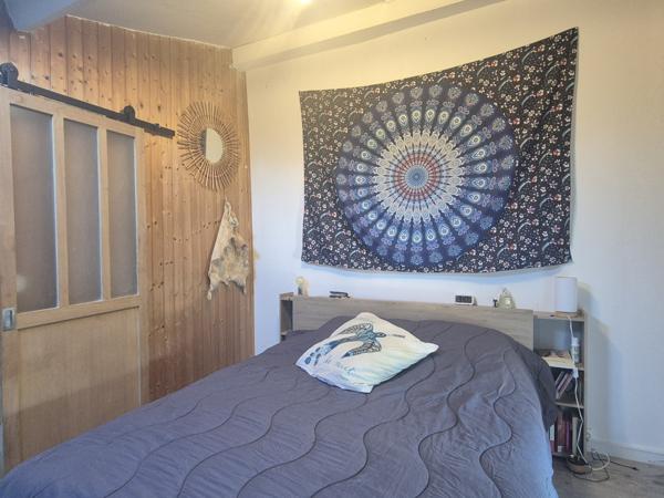 Rare! Un coin de paradis à BRIE , maison en pierre, unique, lumineuse avec une vue magnifique vue sur la campa