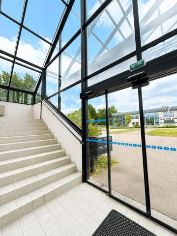 Bureaux à louer à MONT SAINT AIGNAN 76130
