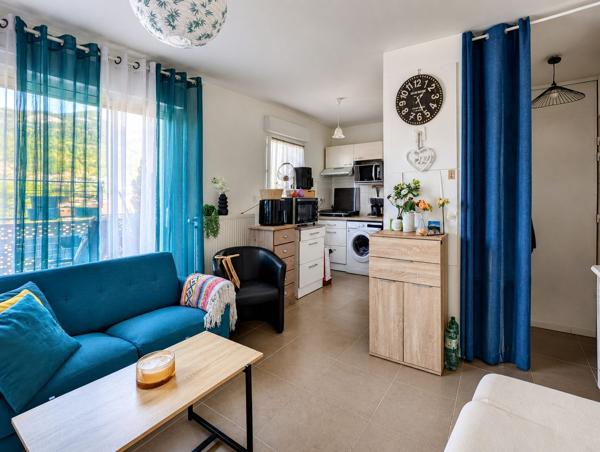 BONNEVILLE – Appartement 2 pièces de 44 m² avec terrasse et