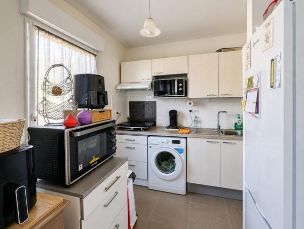 BONNEVILLE – Appartement 2 pièces de 44 m² avec terrasse et