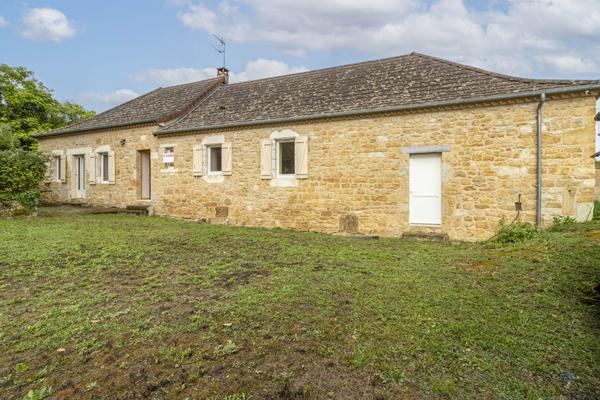 Le Vignon En Quercy, le charme de la pierre, zéro travaux, prête à vivre! Le vignon en quercy