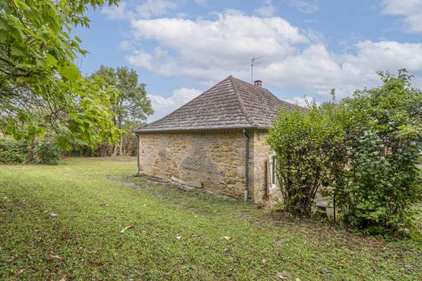 Le Vignon En Quercy, le charme de la pierre, zéro travaux, prête à vivre! Le vignon en quercy