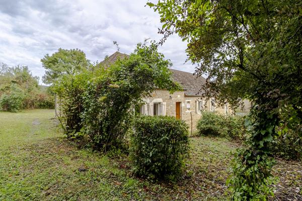 Le Vignon En Quercy, le charme de la pierre, zéro travaux, prête à vivre! Le vignon en quercy