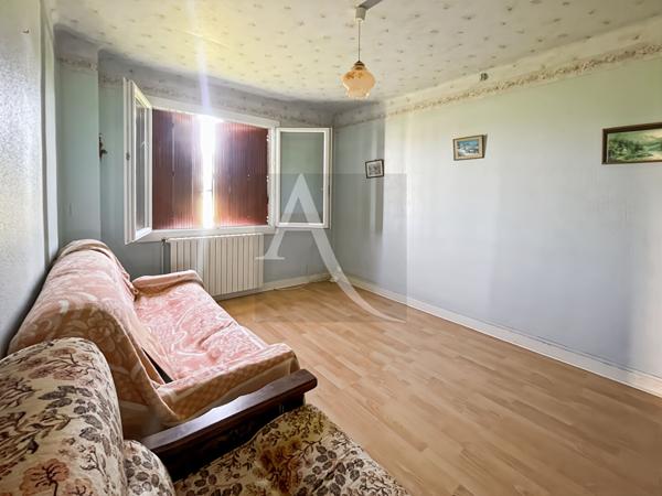 Maison avec dépendance et joli terrain - 3 chambres