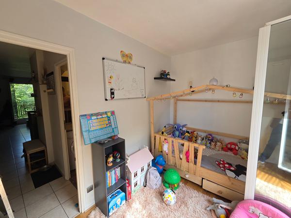 Appartement St Cheron 2 pièces de 38.57 m2 avec vue sur foret et étang privé !
