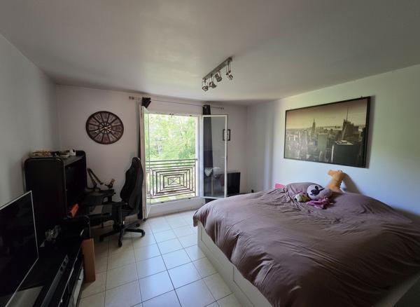 Appartement St Cheron 2 pièces de 38.57 m2 avec vue sur foret et étang privé !