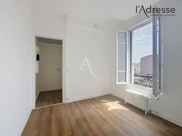Appartement Suresnes 1 pièce(s) 24 m2-Meublé