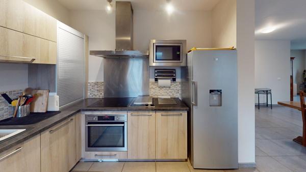 GRANDE MAISON CONTEMPORAINE - POITIERS