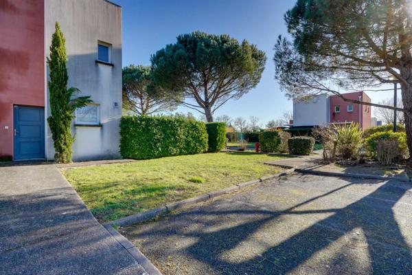 Saint-Louis-de-Montferrand (33440) Appartement 2 pièces de 43m2 avec balcon et parkings