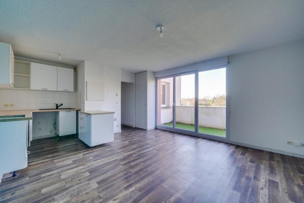 Saint-Louis-de-Montferrand (33440) Appartement 2 pièces de 43m2 avec balcon et parkings