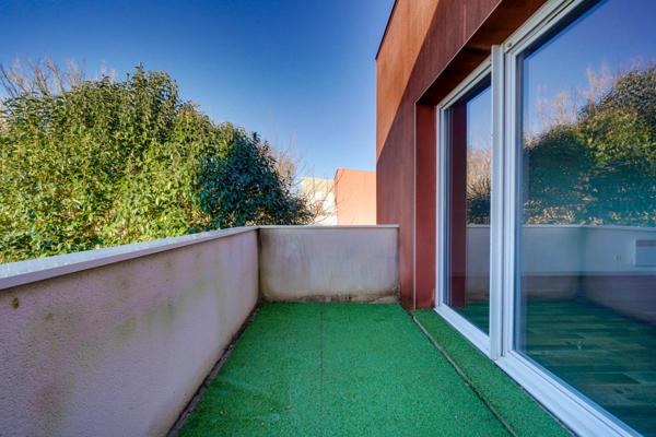 Saint-Louis-de-Montferrand (33440) Appartement 2 pièces de 43m2 avec balcon et parkings