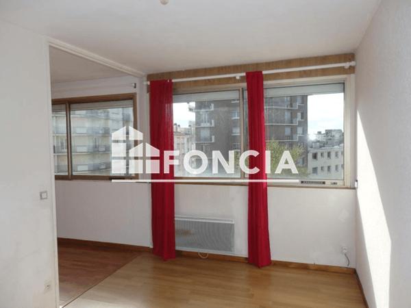 Location Appartement 4 pièces 64.69 m² - 28 RUE DU PRADEAU Tarbes 65000