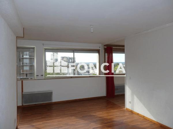 Location Appartement 4 pièces 64.69 m² - 28 RUE DU PRADEAU Tarbes 65000