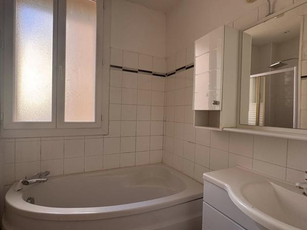 Perpignan (66000) Appartement spacieux à rafraîchir - Copropriété 3 lots