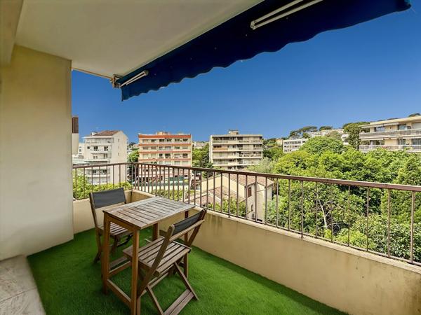 LE CANNET MAIRIE - Très beau 3P - Aperçu mer - 3 terrasses - étage élevé