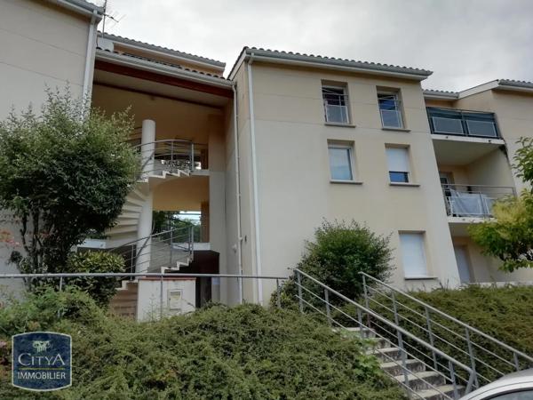 Appartement à louer 2 pièces 49.65m² Moissac (82200)
