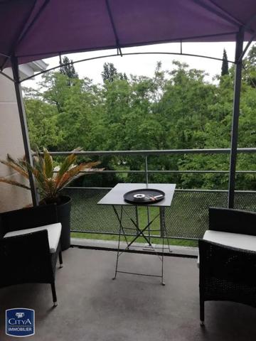 Appartement à louer 2 pièces 49.65m² Moissac (82200)