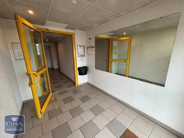 Appartement à louer 2 pièces 47.47m² Épinal (88000)