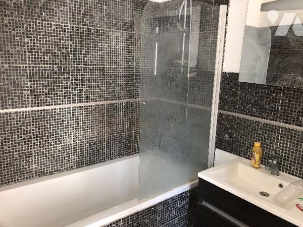 A VENDRE VIEUX MARCHE, T4 AVEC PARKING