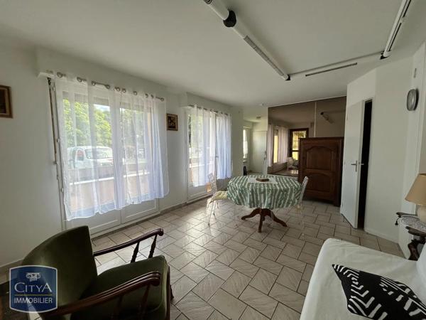 Appartement à louer 1 pièce 34.01m² Cambrai (59400)