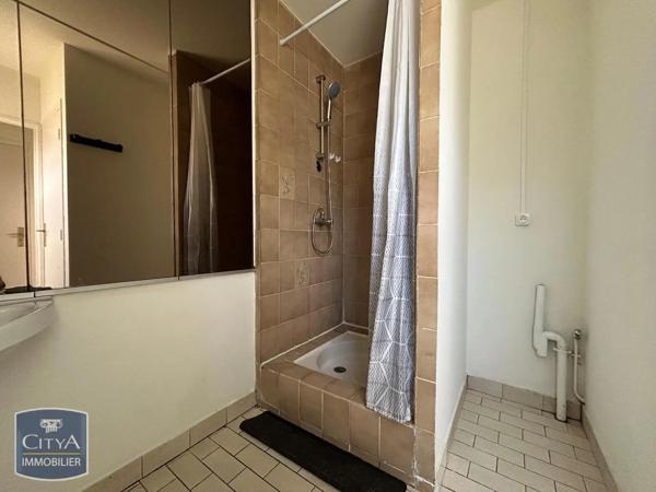 Appartement à louer 1 pièce 34.01m² Cambrai (59400)