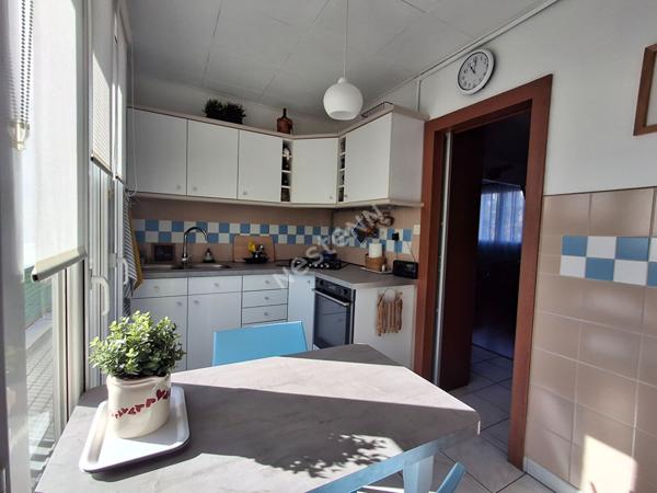 A VENDRE. Appartement Grenoble 4 pièce(s) 62 m2 / Stalingrad / Grenoble