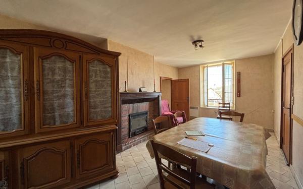 Maison à vendre    3 pièces • 80 m2 Dravegny