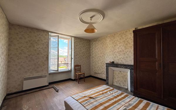 Maison à vendre    3 pièces • 80 m2 Dravegny