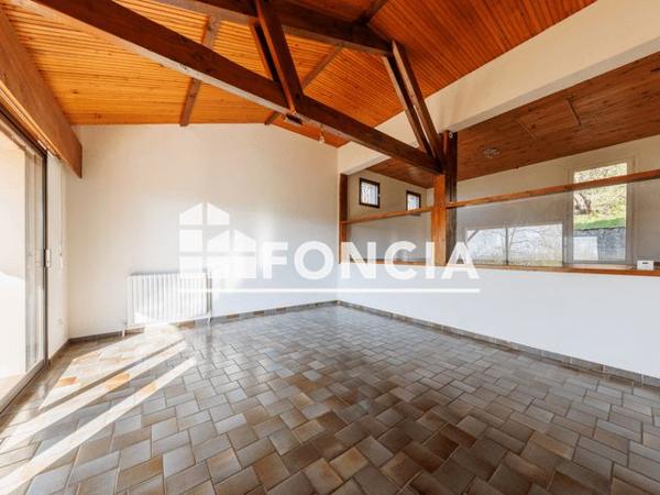 À vendre Maison 8 pièces 167 m² - Mur-sur-allier 63111