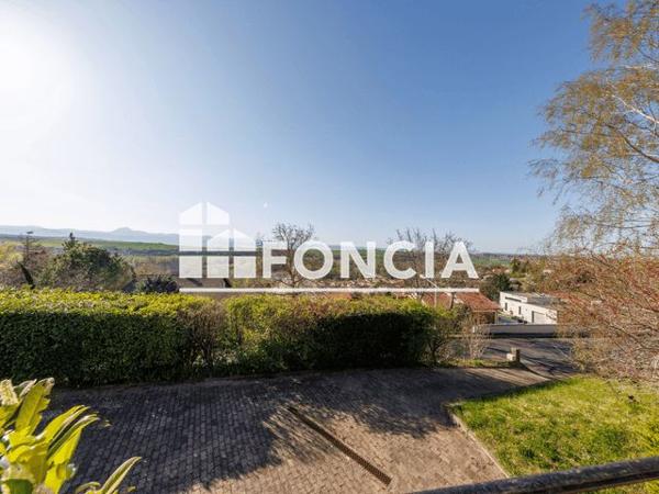 À vendre Maison 8 pièces 167 m² - Mur-sur-allier 63111