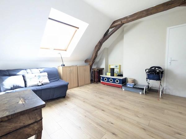 Maison à vendre 7 pièces AUBIGNE RACAN (72)