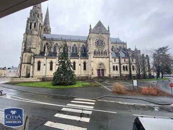 Appartement à louer 2 pièces 59.17m²