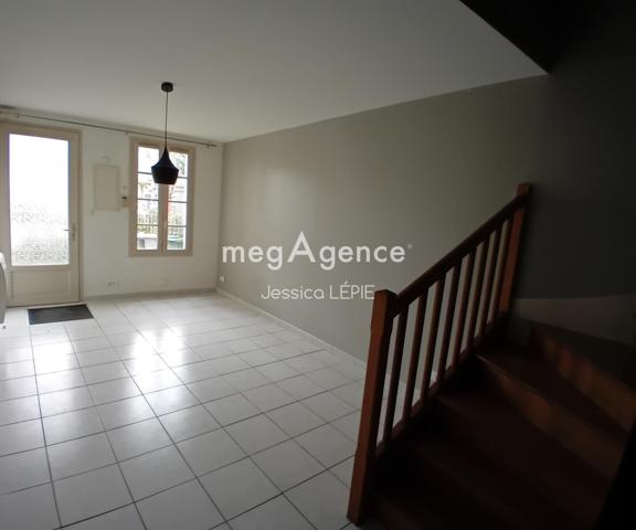 Immeuble à NIORT, 79000 - 202m²