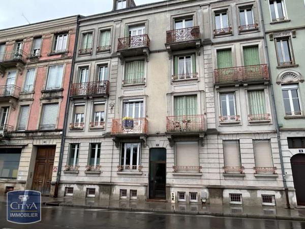 Appartement à louer 3 pièces 83m²