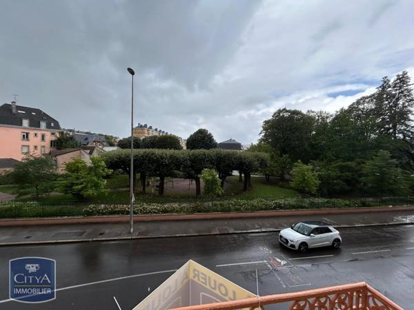 Appartement à louer 3 pièces 83m²