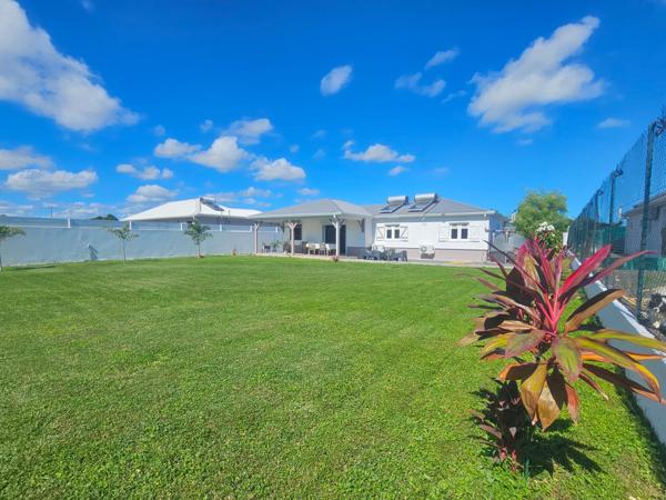 Villa T5 récente sur 1000m2 à Saint-Francois