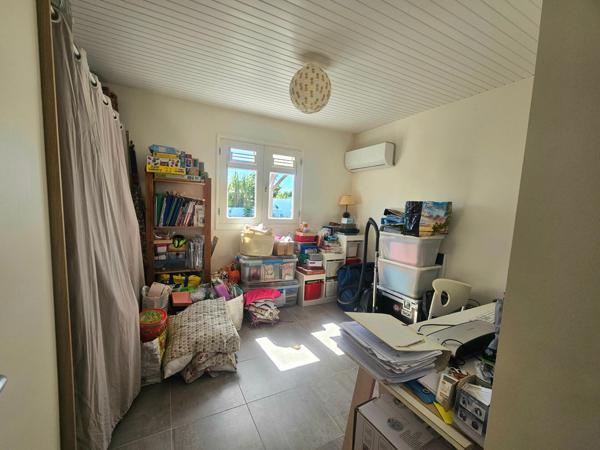 Villa T5 récente sur 1000m2 à Saint-Francois