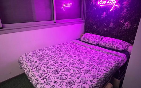 Appartement à louer    1 pièce •  Sanary-sur-Mer